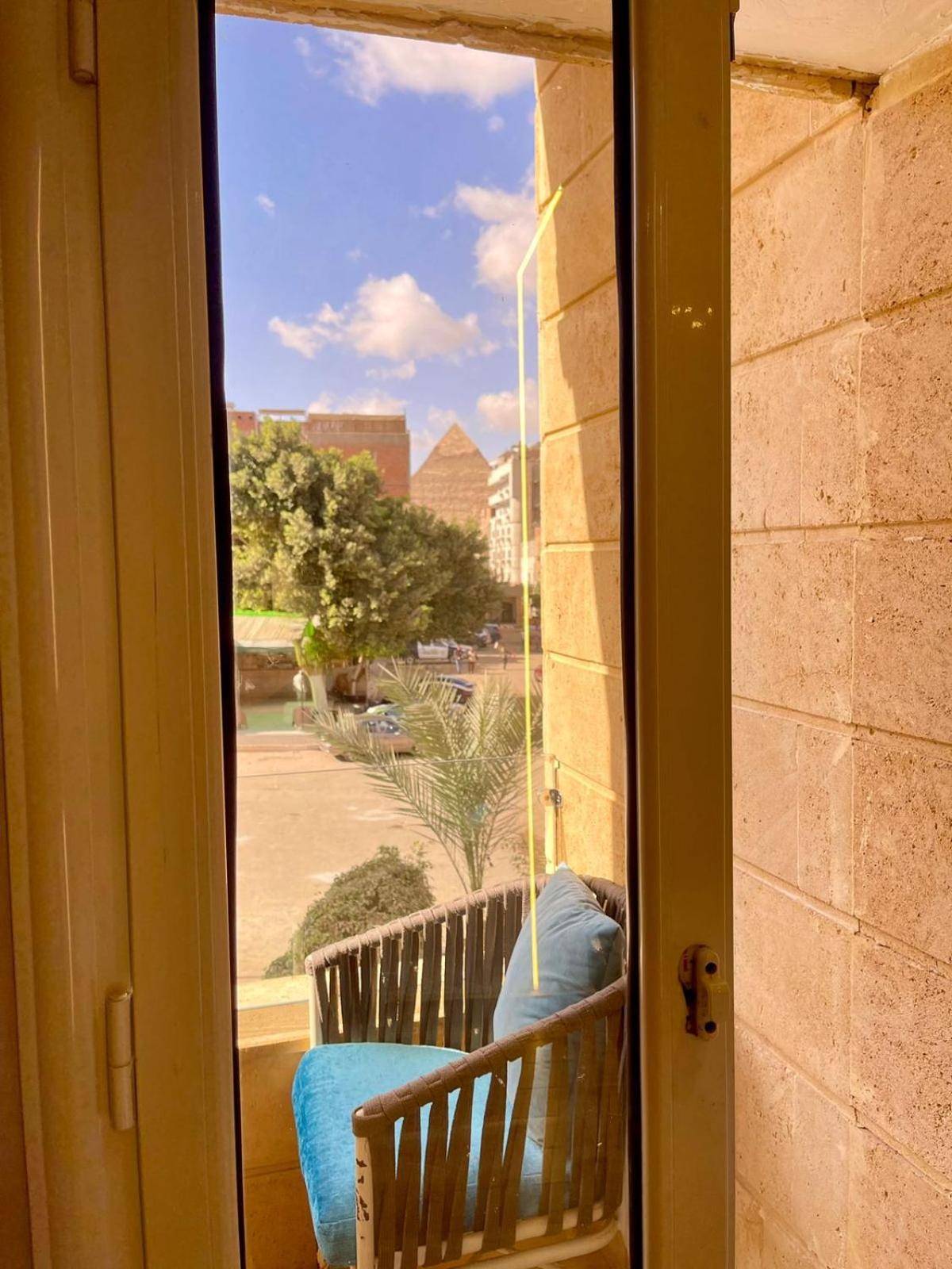 Cleopatra Tower Pyramid View Hotel Kafrat al Jabal Exterior foto